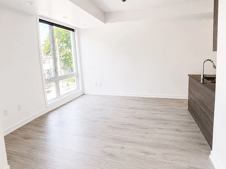 51 Florence St #9 — Photo 9