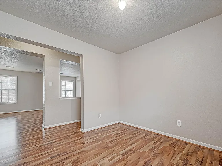 22138 Orchard Dale Dr — Photo 12