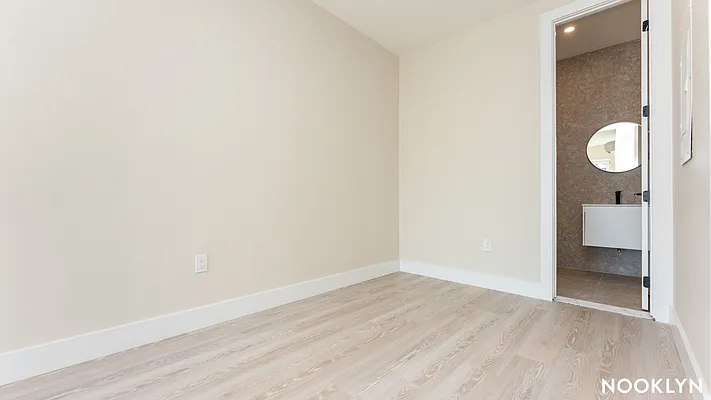 Rented by Nooklyn NYC LLC | media 32