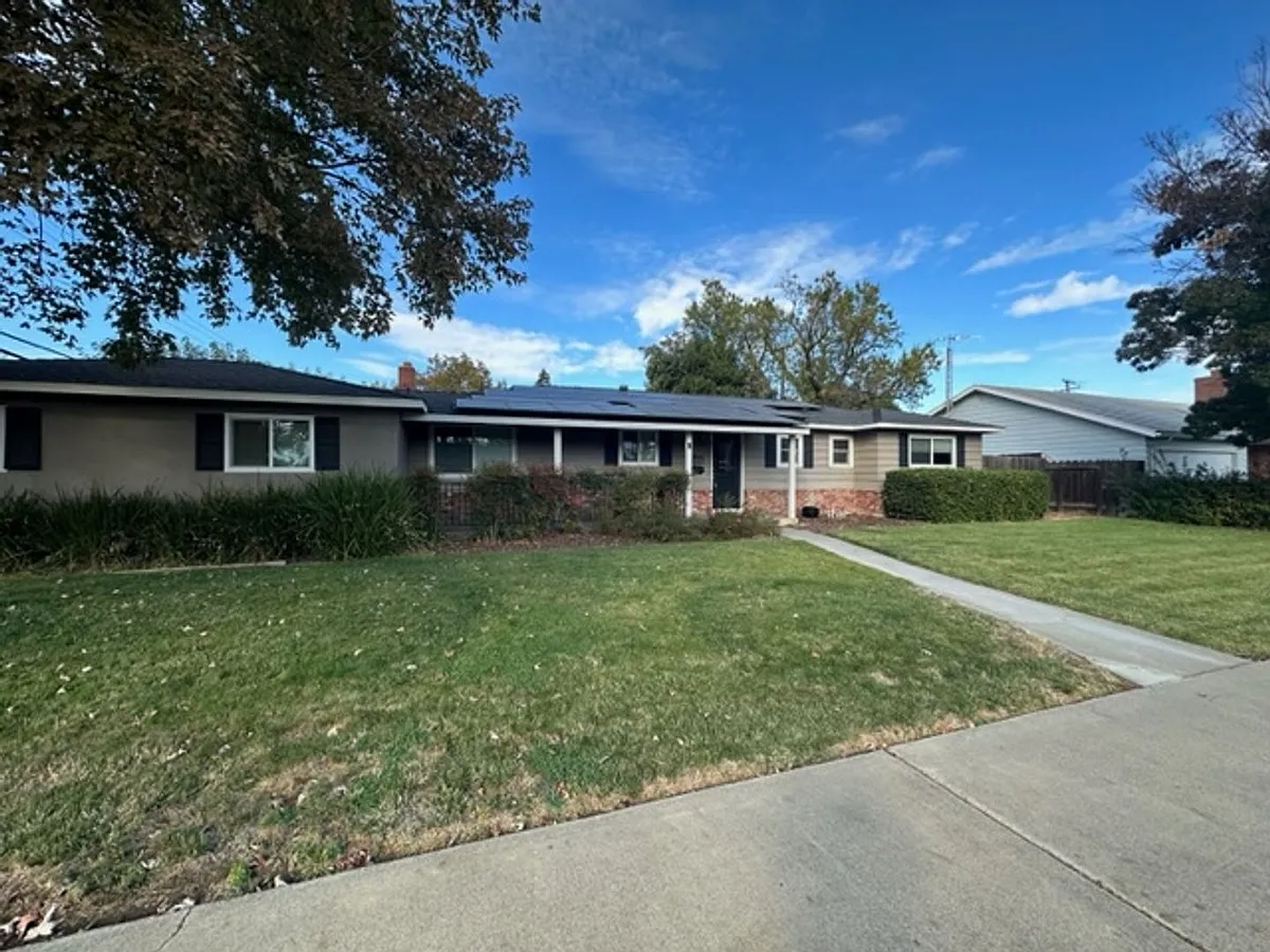 Building Photo - 1 Cypress Dr