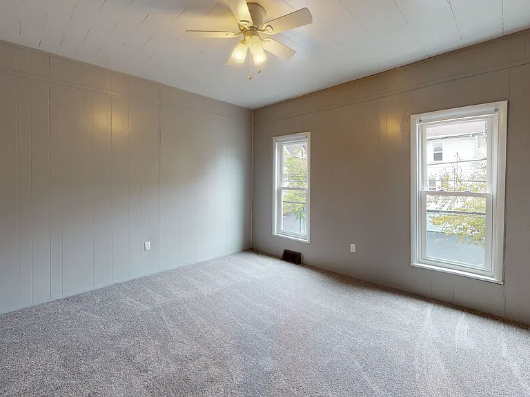 33 Westminster Avenue — Photo 13