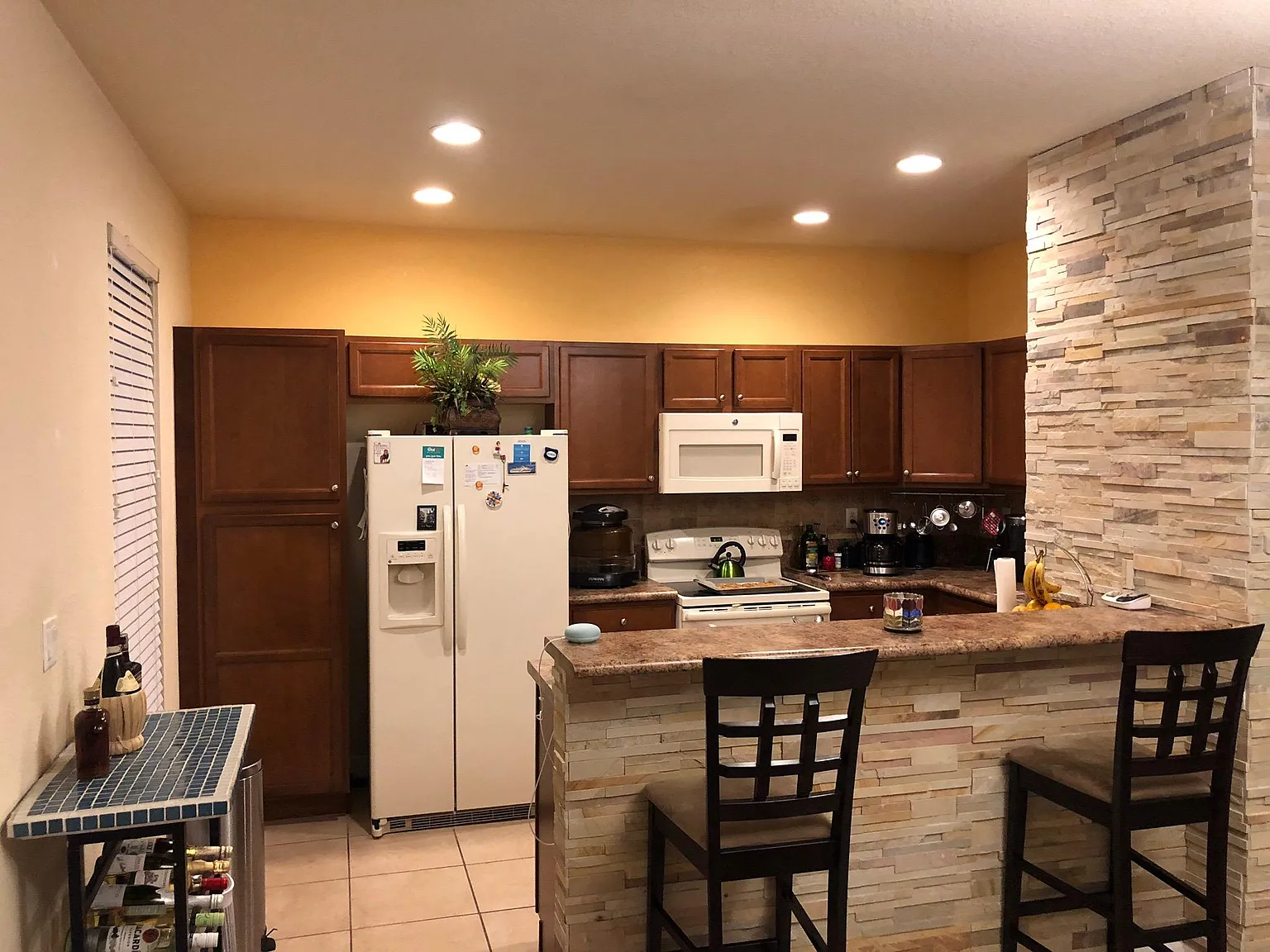 4 bed, 2312 sqft, $3,450 — Photo 1