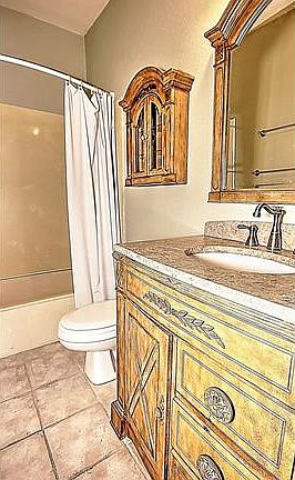 4th image of 1307 Kinney Ave APT 113