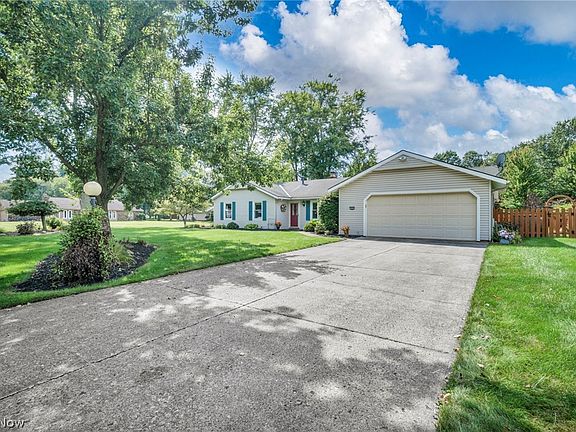 4th image of 4914 Meadow Moss Ln