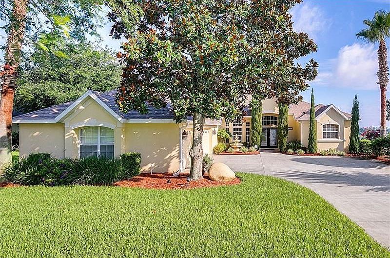 1st image of 16343 Florence Oak Ct
