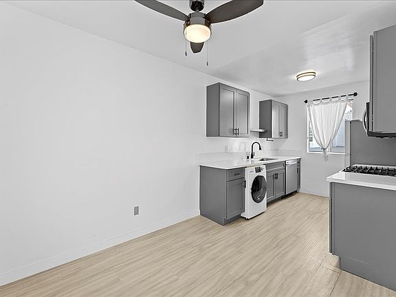 4th image of 3761 Jasmine Ave #15