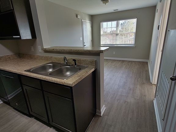 3rd image of 400 Athletic Club Blvd #200