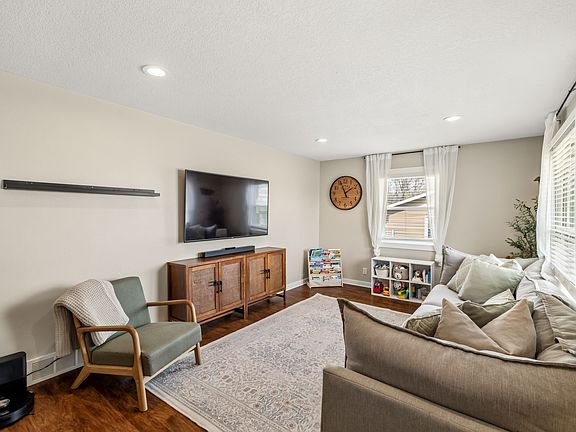 3rd image of 525 S 5th St