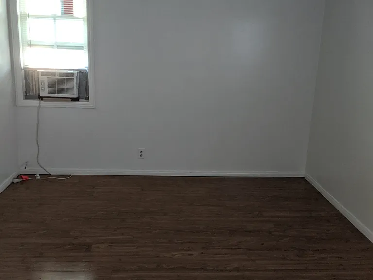 540 S Madison Ave #11 — Photo 3