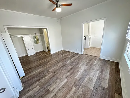 21 Westminster Ave #205 Photo 1