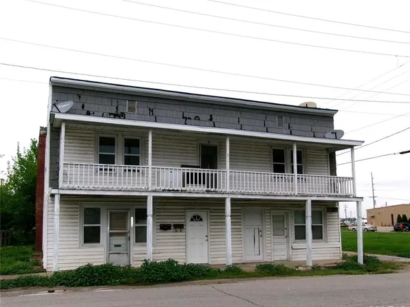 205 Dubois St, Elsberry, MO 63343