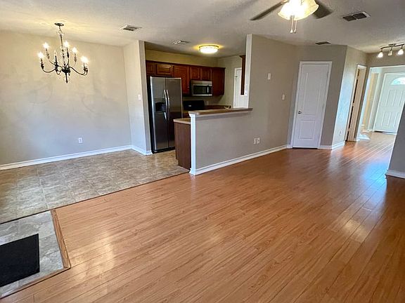 5th image of 5640 Giddyup Ln