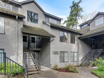 4000 Carman Dr APT 106, Lake Oswego, OR, 97035