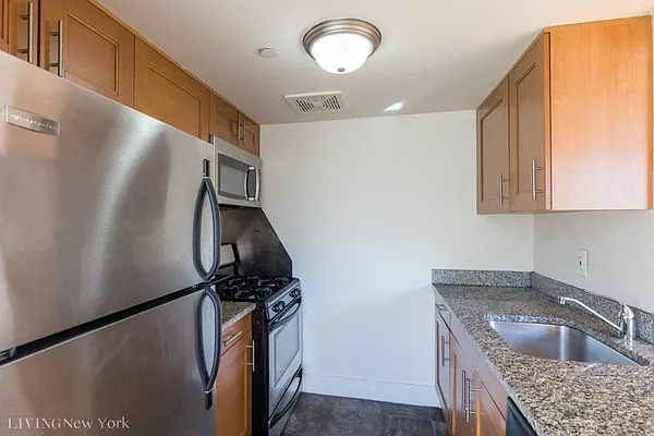 Rented by Living New York | media 8