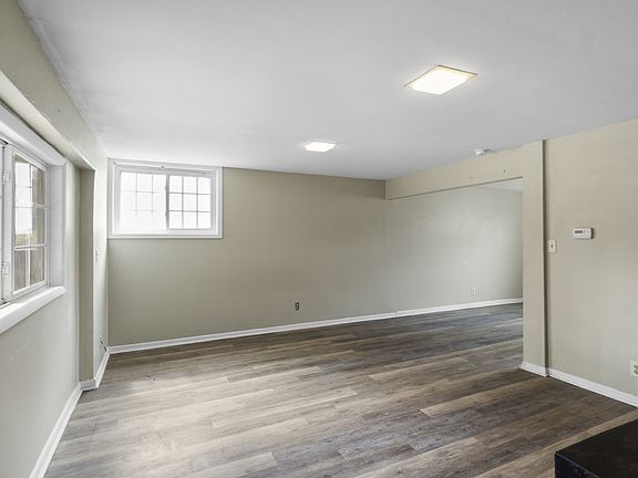 2nd image of 101 Waldorf Pkwy #11372103