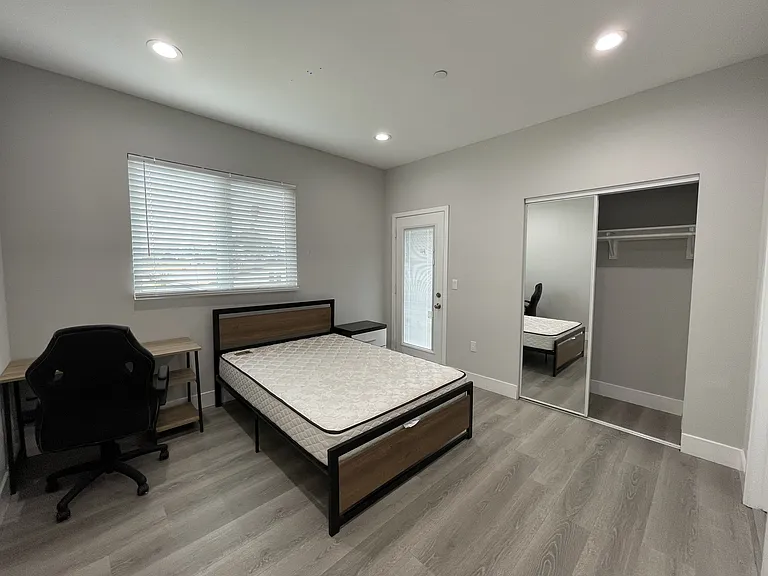 5401 Carlin St — Photo 9