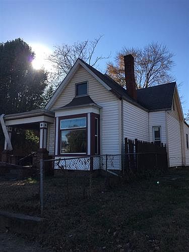 2nd image of 404 N 3rd Ave