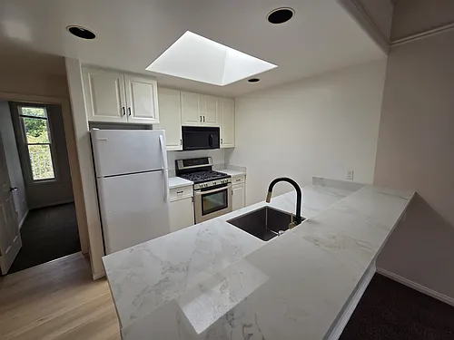 844 Baker St #6 Photo 1