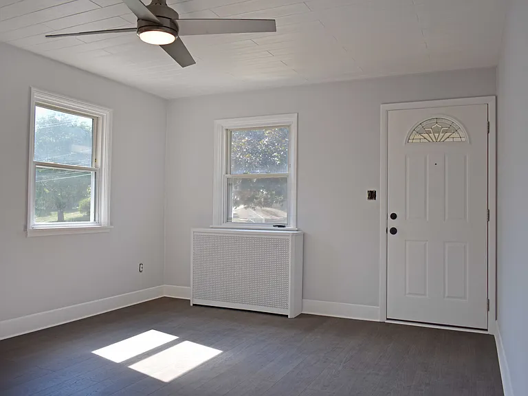 905 Burchfield Rd — Photo 12