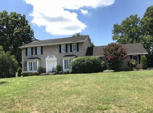 928 Millercrest Dr, Johnson City, TN 37604
