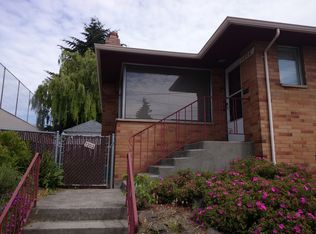 1202 NW 65th St, Seattle, WA 98117
