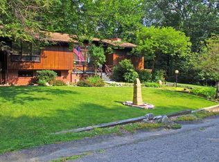 41 Barry Dr S, Highland Lakes, NJ 07422