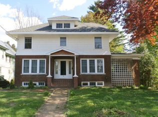13 1st St, Malone, NY 12953