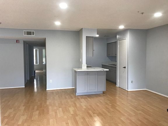 3rd image of 10282 Tujunga Canyon Blvd Unit 103
