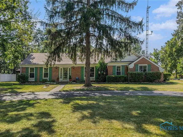 25441 Thompson Rd, Perrysburg, OH 43551