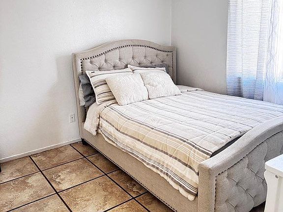 2nd image of 553 W Heil Ave #555