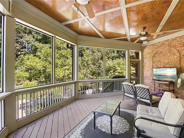 8335 Hurakan Creek Xing — Photo 39