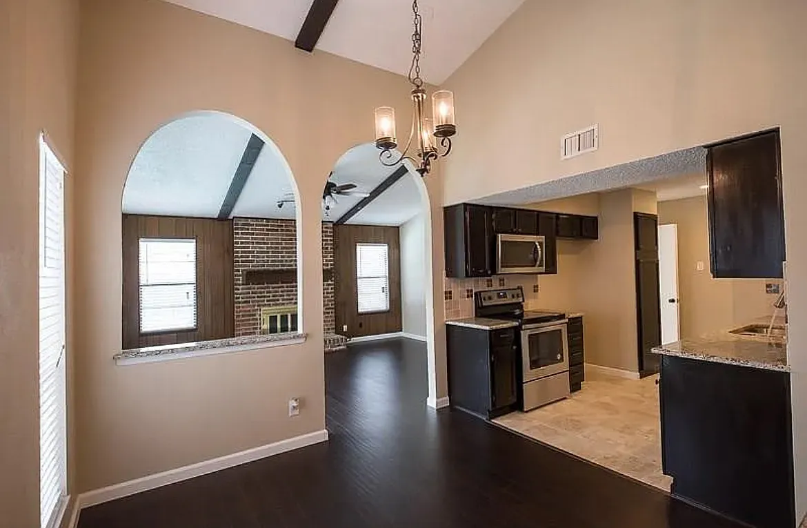 3 bed, 1657 sqft, $1,395 — Photo 3