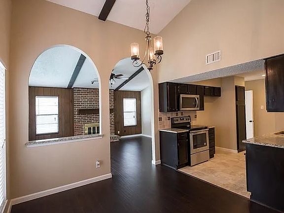 3rd image of 2925 Holy Cross Ln