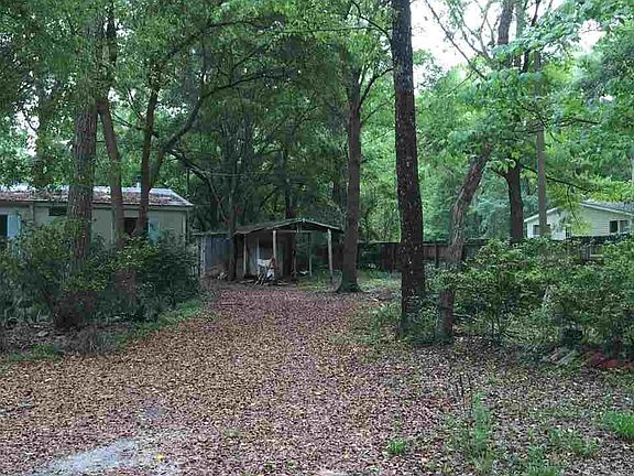 2nd image of 117 Woodland Dr