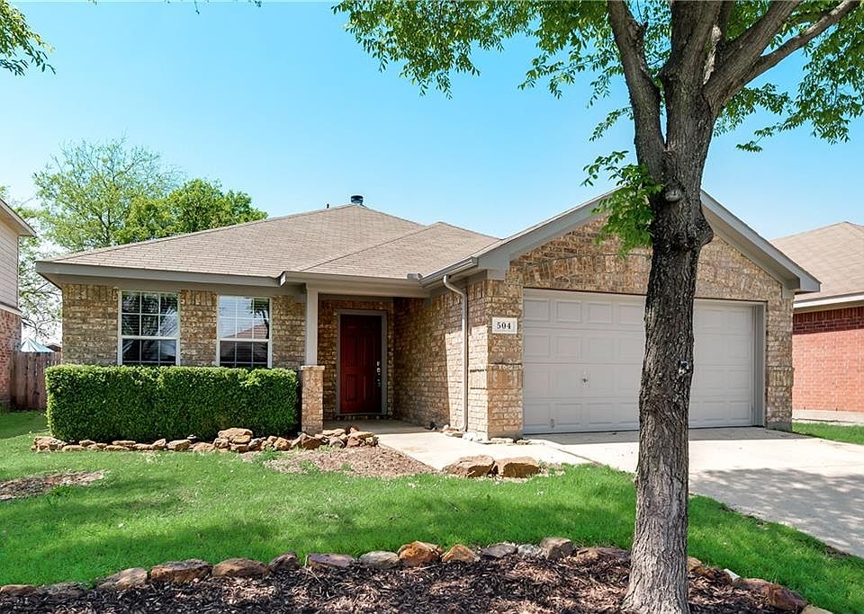 1st image of 504 Dogwood Dr
