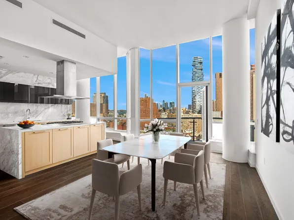 19 Park Place image 5 of 15