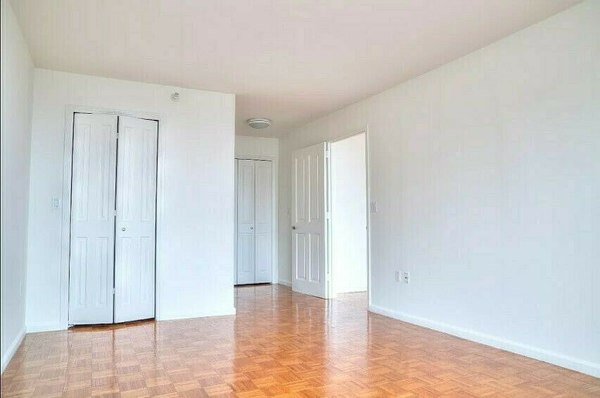 2nd image of 328 W 43rd St #14