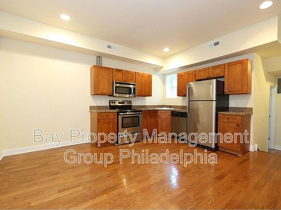 2nd image of 1708 W Diamond St #C