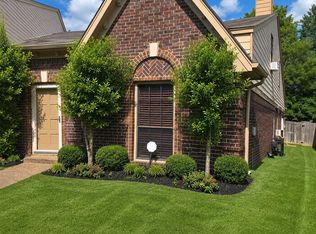1670 Smokehouse Dr, Cordova, TN 38016