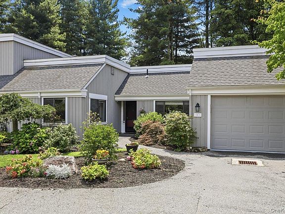 2nd image of 159 Heritage Hills #B