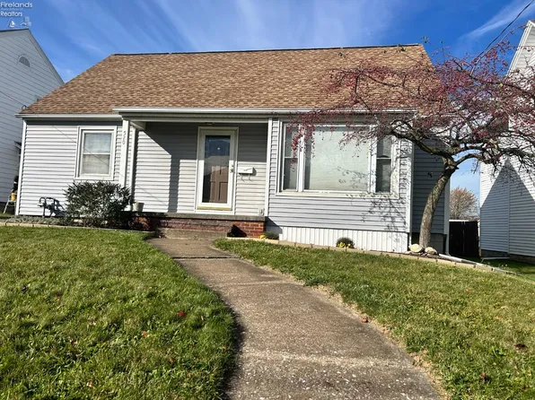 520 Kilbourne St, Bellevue, OH 44811