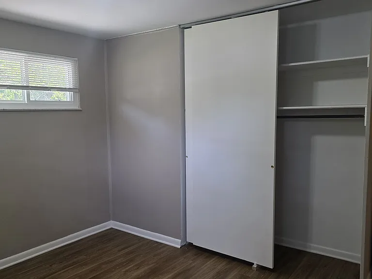 117 Elmwood Dr — Photo 9