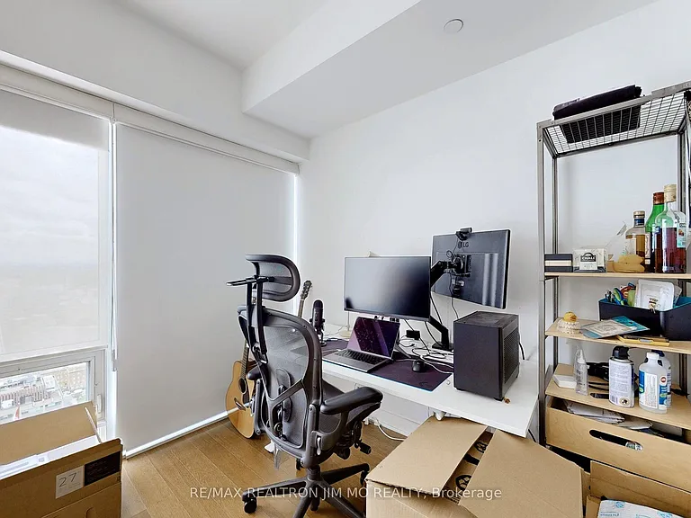 15 Grenville St #3503 — Photo 27