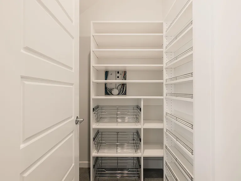 2707 Majestic Way — Photo 28