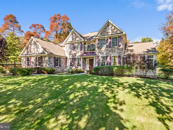 145 Overlook Rd, Morgantown, PA 19543