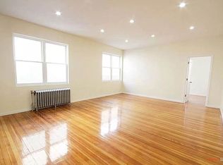 2846 38th St APT 1, Astoria, NY 11103