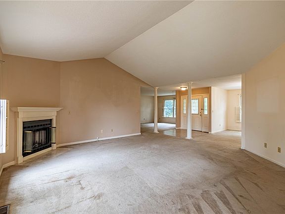 4th image of 2952 Whitetail Dr