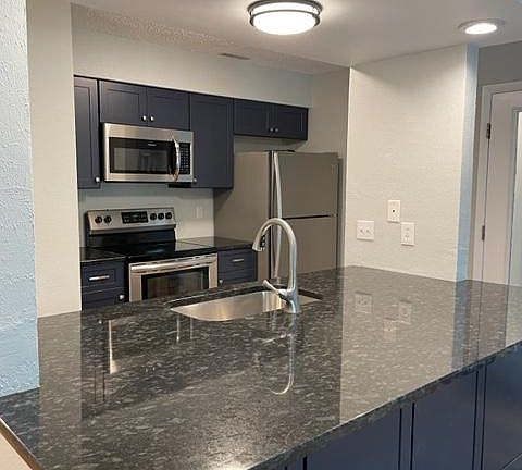 4th image of 212 Grenadier Ct #212