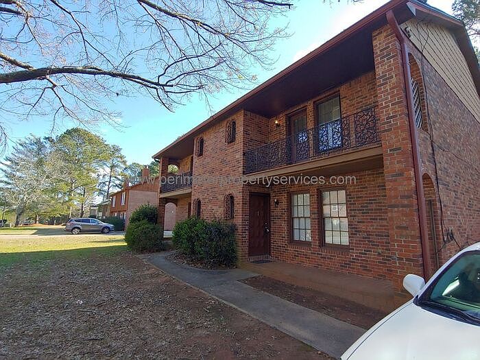 1st image of 2129 Golfview Dr SE #2131