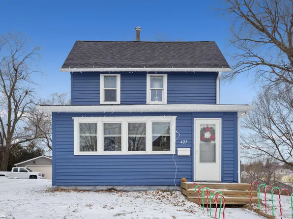 427 West St, Grinnell, IA 50112